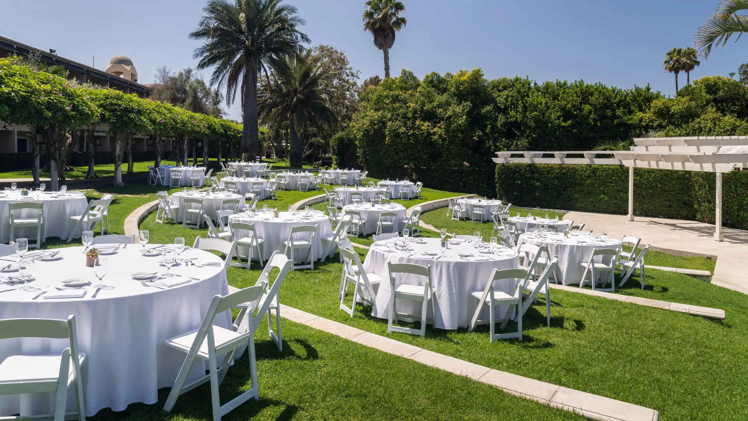Outdoor amphitheater lunch setup
